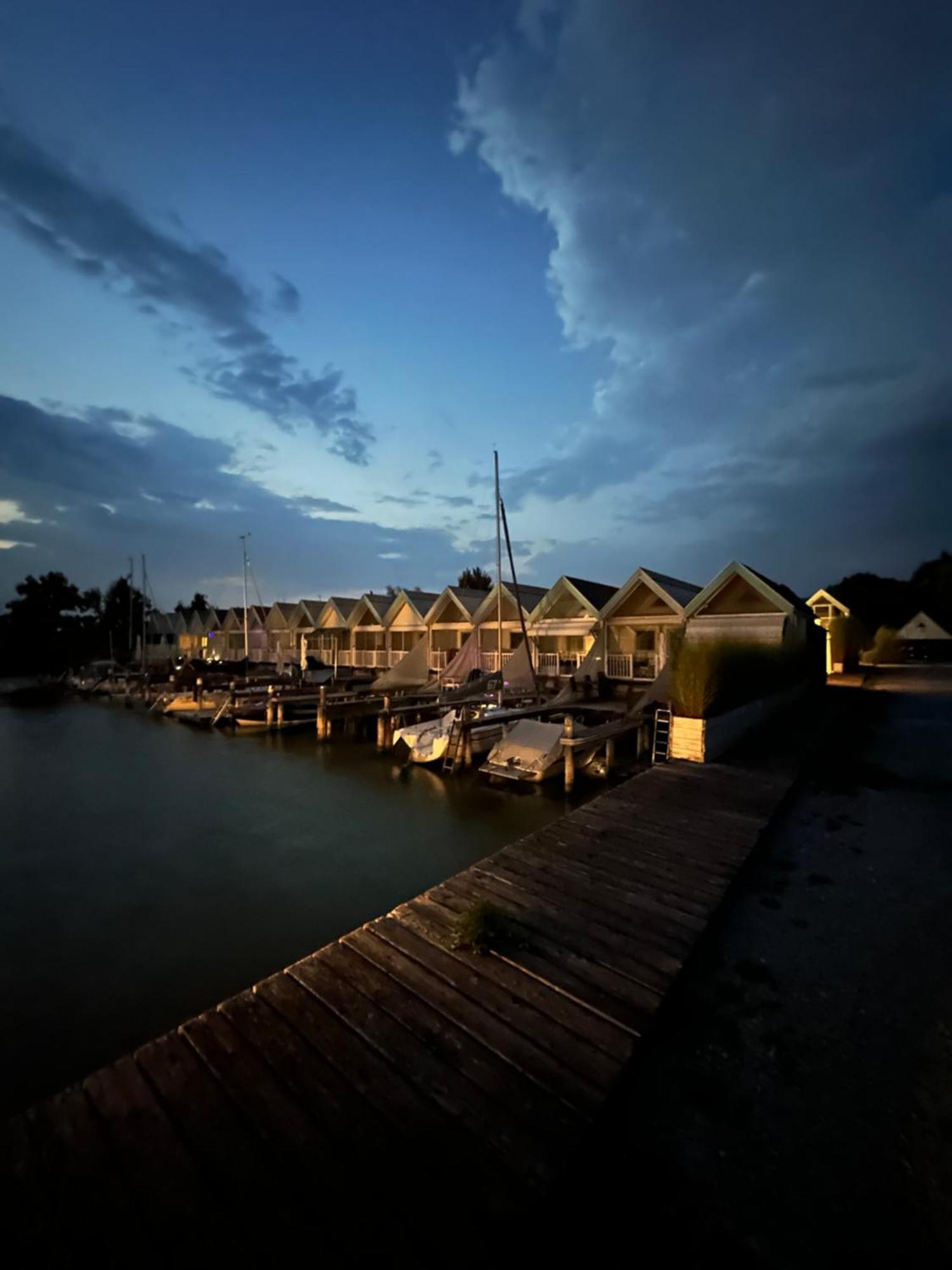 Haus Am See Neusiedl am See Exterior foto